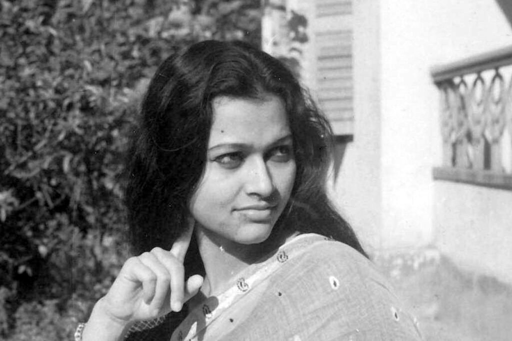 অঞ্জনা ভৌমিক 5 অঞ্জনা ভৌমিক, বাঙালী অভিনেত্রী