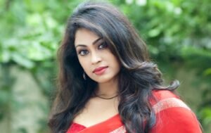 সাদিকা পারভিন পপি 3 সাদিকা পারভিন পপি, নায়িকা পপি