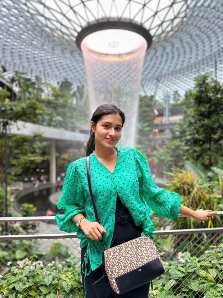 তাসনিয়া ফারিণ - বাংলাদেশী অভিনেত্রী ও মডেল