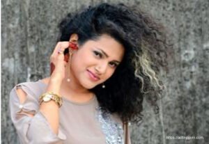শাবনাজ সাদিয়া ইমি, বাংলাদেশি র‌্যাম্প মডেল এবং অভিনেত্রী,