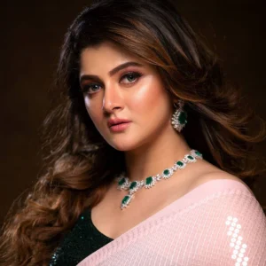 নায়িকা শ্রাবন্তীর স্কিন আর হেয়ার কেয়ার টিপস