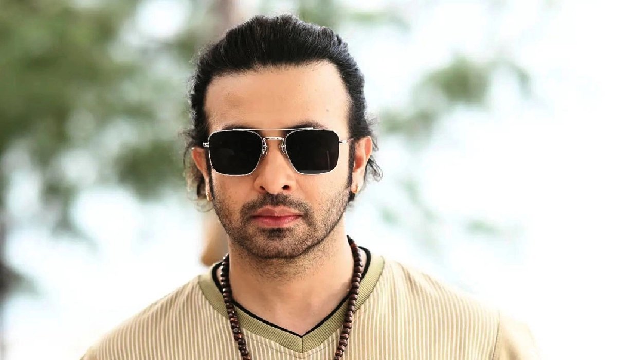 অভিনয় ক্যারিয়ারে শাকিব খান পার করলো ২ যুগ