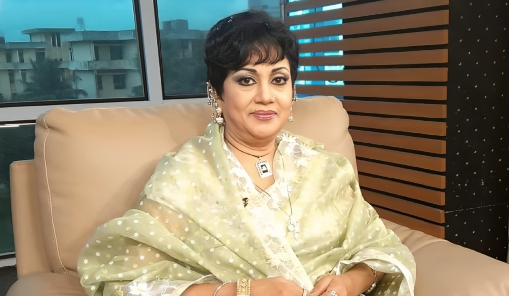 অভিনেত্রী নূতন 2 ফারহানা আমিন রত্না নতুন