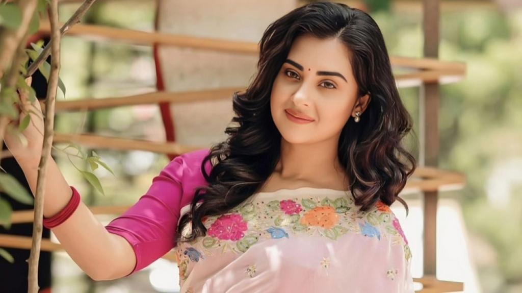 আজ শবনম বুবলির জন্মদিন : তার সম্পর্কে বিস্তারিত জানুন 2 শবনম বুবলি